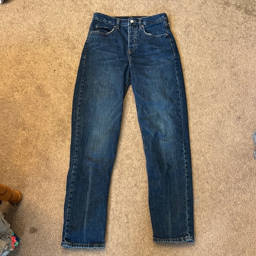 Old Navy Extra High-Rise Sky-Hi Straight Leg Jeans